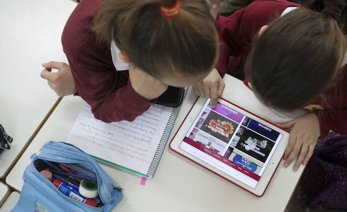 Adolescentes y la lectura en papel frente a la digital